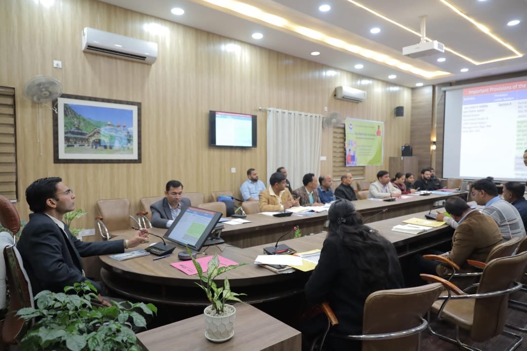 उत्तराखंड को ऊर्जा प्रदेश बनाने में विद्युत परियोजनाएं है अहम धूरीः- डीएम